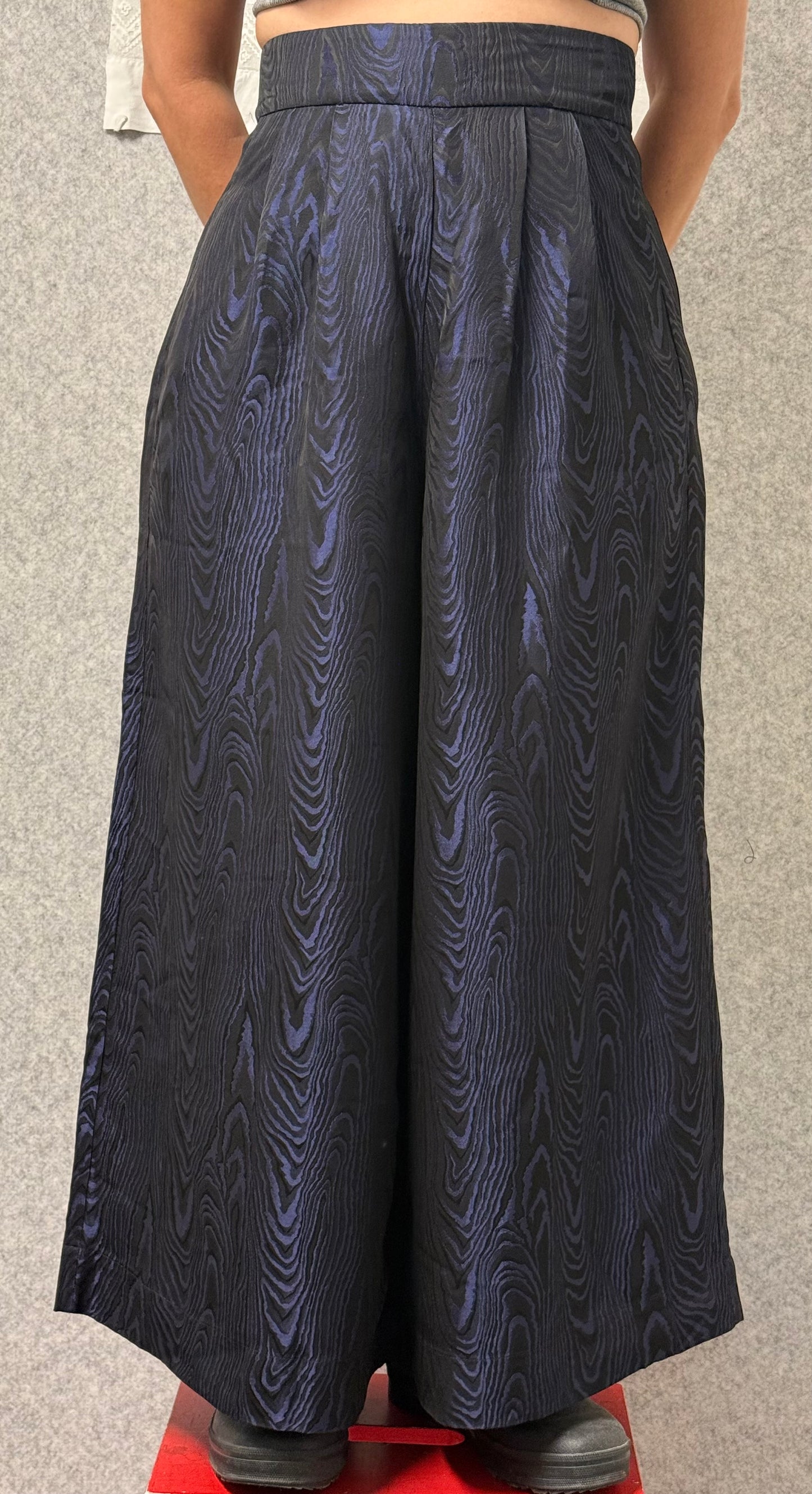 Culottes in moiré viscose jacquard (dead stock fabric from Dries Van Noten)